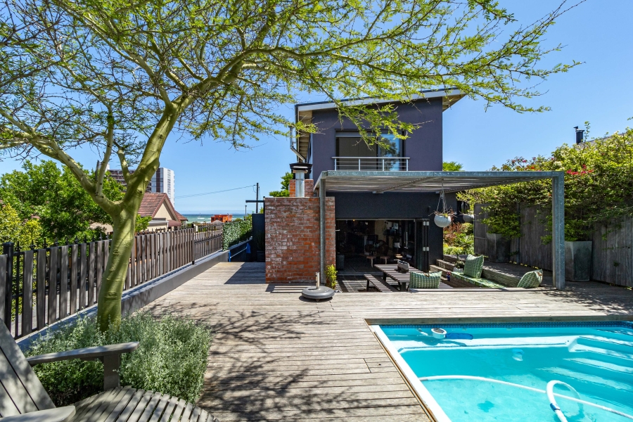 5 Bedroom Property for Sale in Strand North Western Cape